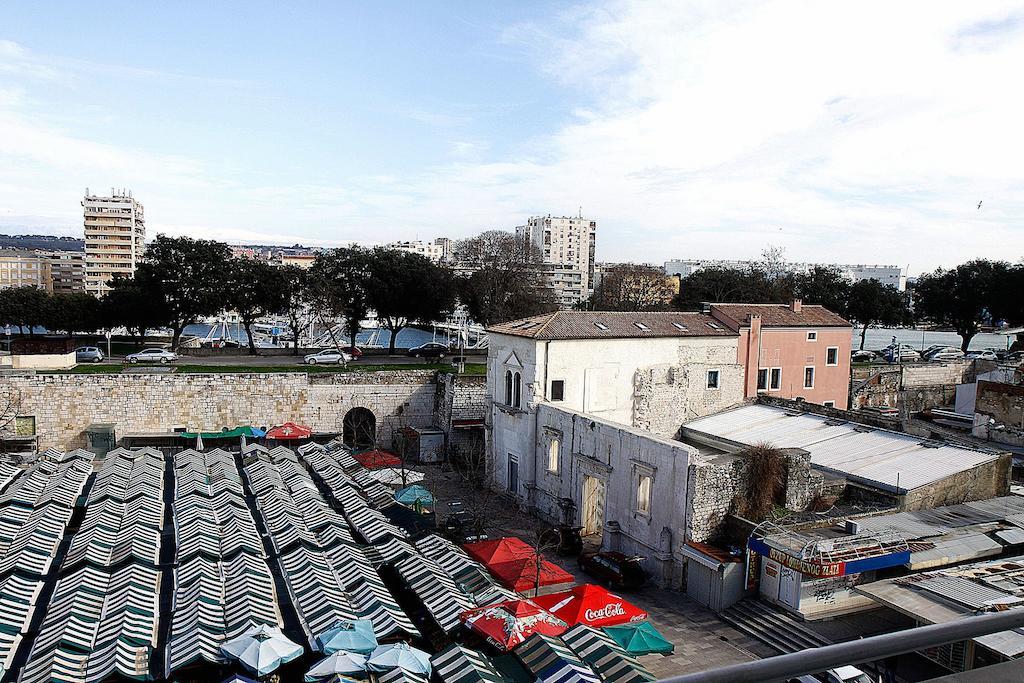 城市中心住宿酒店 扎达尔 外观 照片